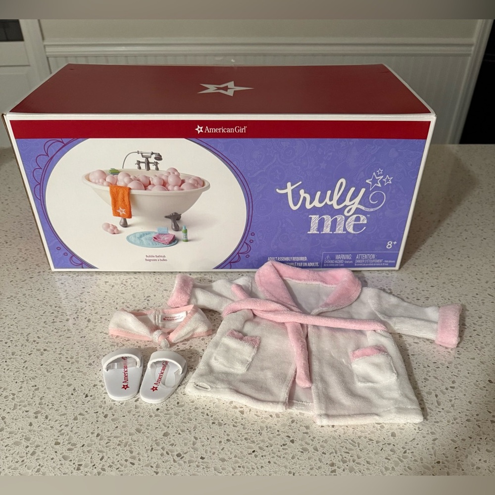 American Girl Truly Me Bubble Bathtub and Spa Robe Set